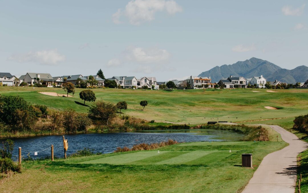 GOLF @ KINGSWOOD